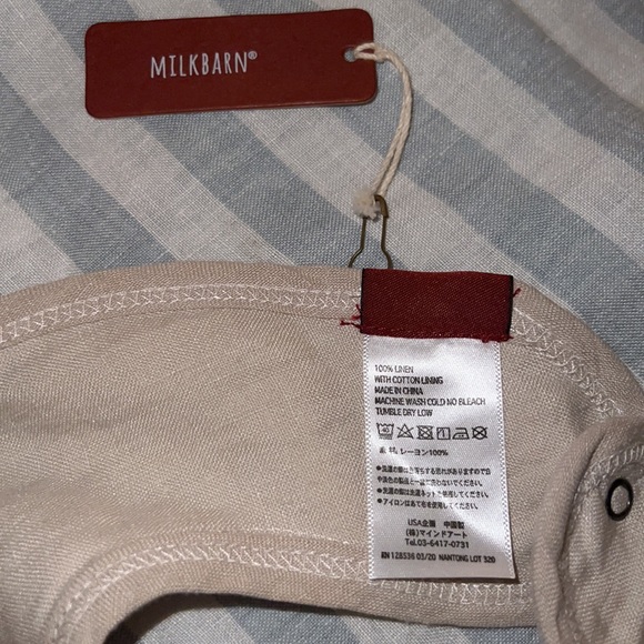 Linen Milkbarn Giraffe Bib - Picture 4 of 4